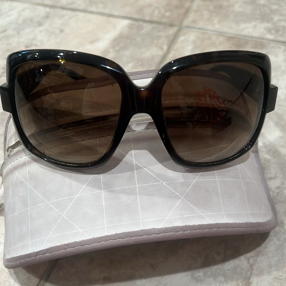 Dior plastic Fram Sunglasses - Picture 5 of 5